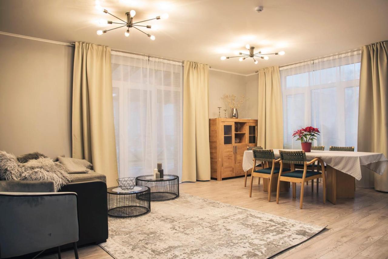 Villa Family House Mārupe Extérieur photo